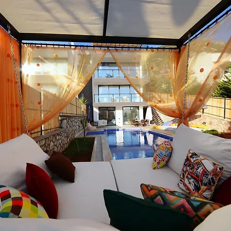 Zeki Villa *